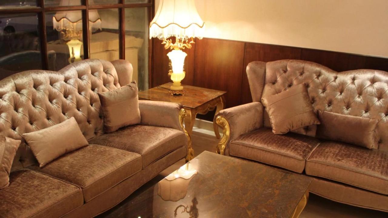 Hotel 17 Miles Jammu Esterno foto
