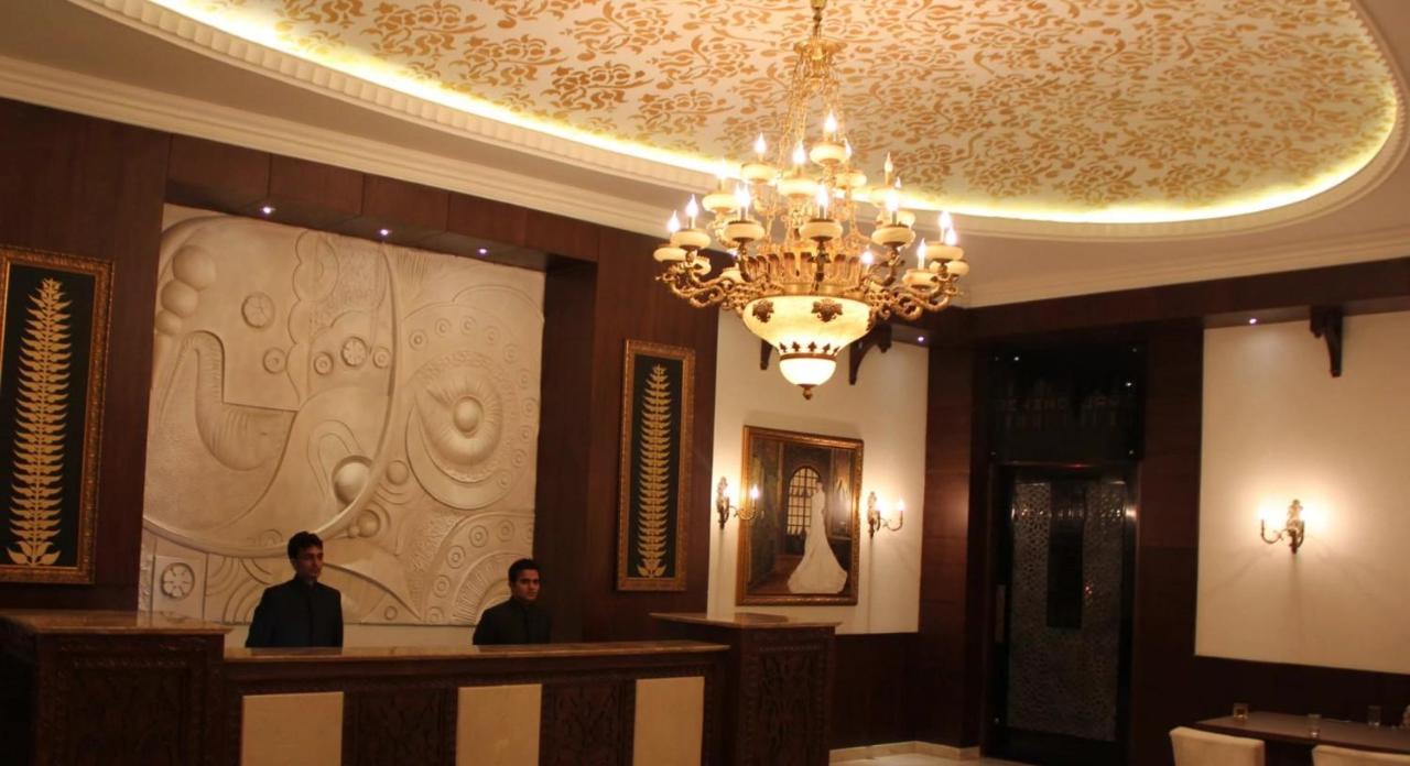 Hotel 17 Miles Jammu Esterno foto
